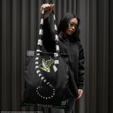 Beetlejuice sac shopping Sandworm
