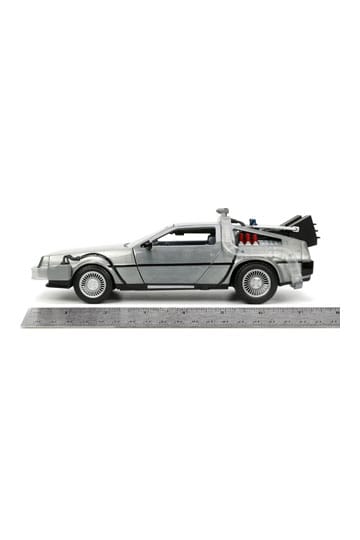 Back to the Future DeLorean Time Machine with Light 1:24 Die-Cast